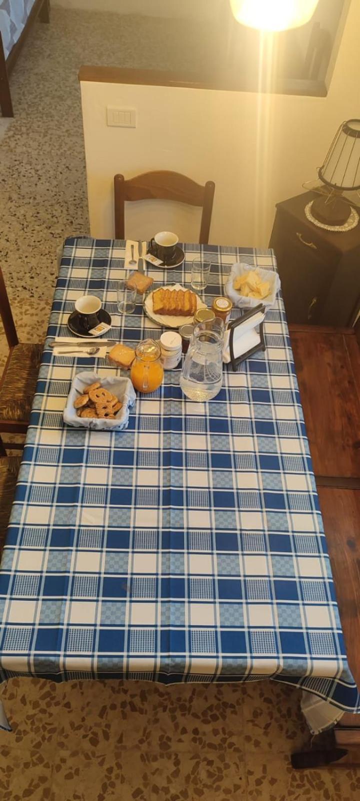 B&B I Pellegrini Della Casela Bordogna Buitenkant foto